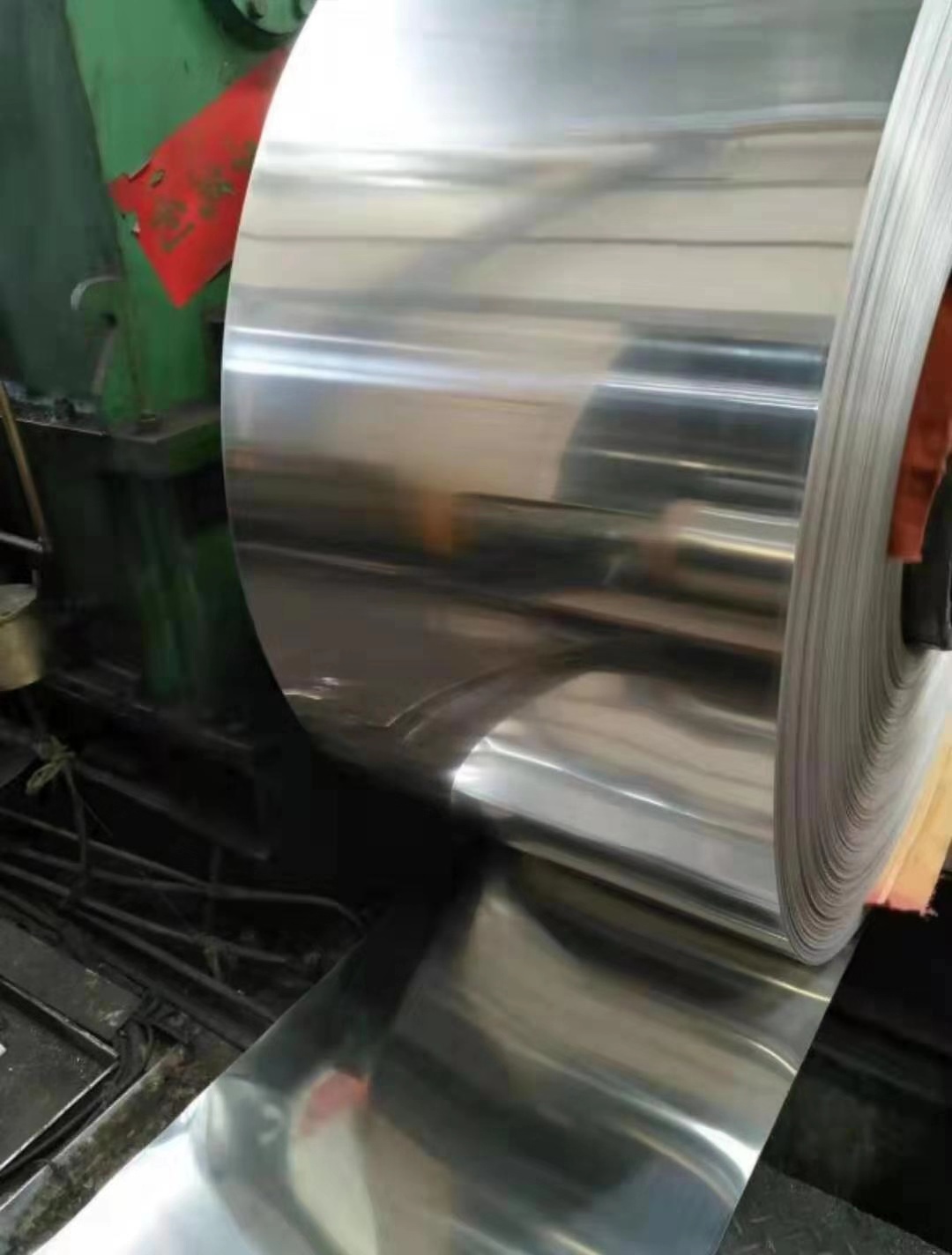 在不銹鋼管行業(yè)中，經(jīng)常聽(tīng)到的冷軋、熱軋是什么意思？